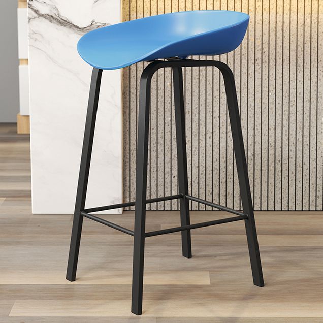 Modern Plastic Bar and Counter Stool Footrest Bucket Stool for Coffee Shop