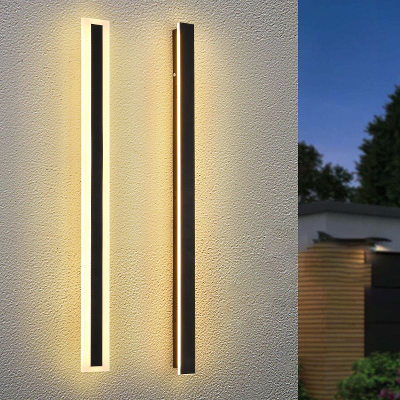Metal Linear Shape Wall Light Modern 1 Light Wall Mounted Fixture in Black