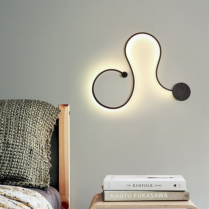 Modern Creative Simple Curved Aluminum LED Black Wall Lights