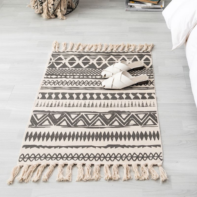 Boho-Chic Geometric Print Carpet Cotton Indoor Rug Fringe Pet Friendly Rug for Home Decoration