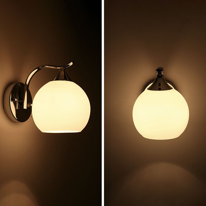Forma sferica in stile moderno con applione da parete in lampadina 1 Metal 1 Sconce leggera per capezzale dell'hotel