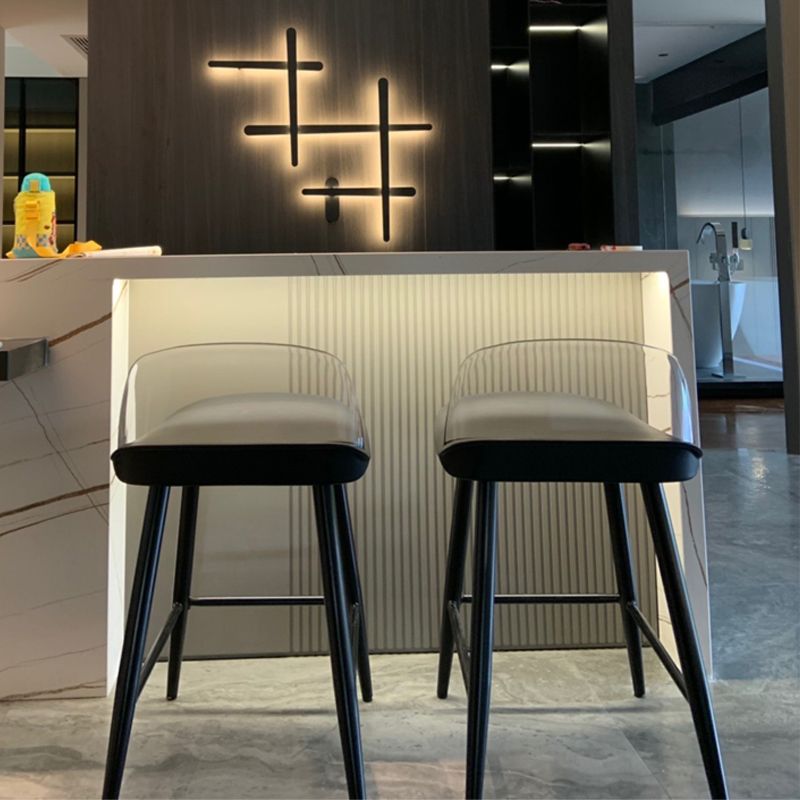 Nordic Armless Backrest Counter Stool Iron Kitchen Bar Stool with Acrylic Seat and Pedal