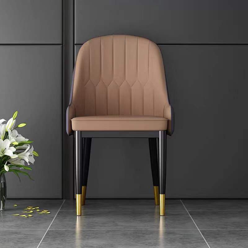 Glamstil Faux Lederstuhl Parsons Essstuhl für Zuhause mit schwarzen Beinen