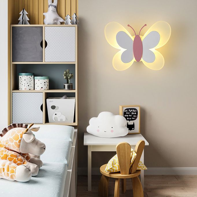 Lampada a parete acrilica a forma di farfalla moderna lampada a monte da parete a led da fumetti