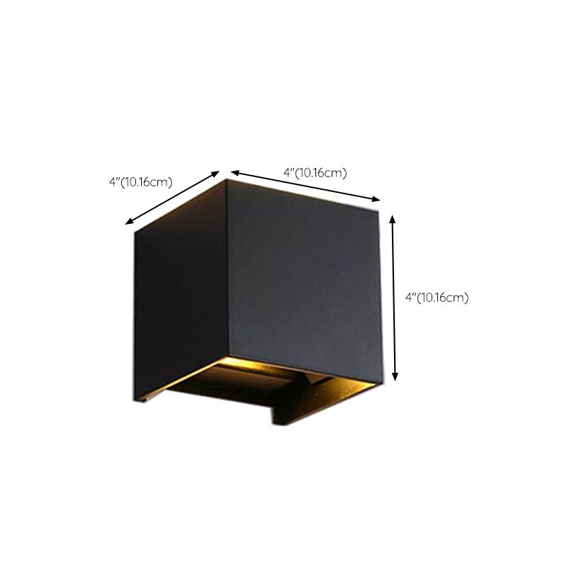 Cube Shape Wall Mount Lamp Modern Style Metal 2 Lights Sconce Lamp in Black