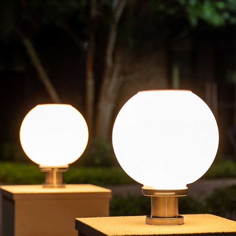 Contemporary Outdoor Lamp Minimalist Solar Lamp with Acrylic Shade for Backyard