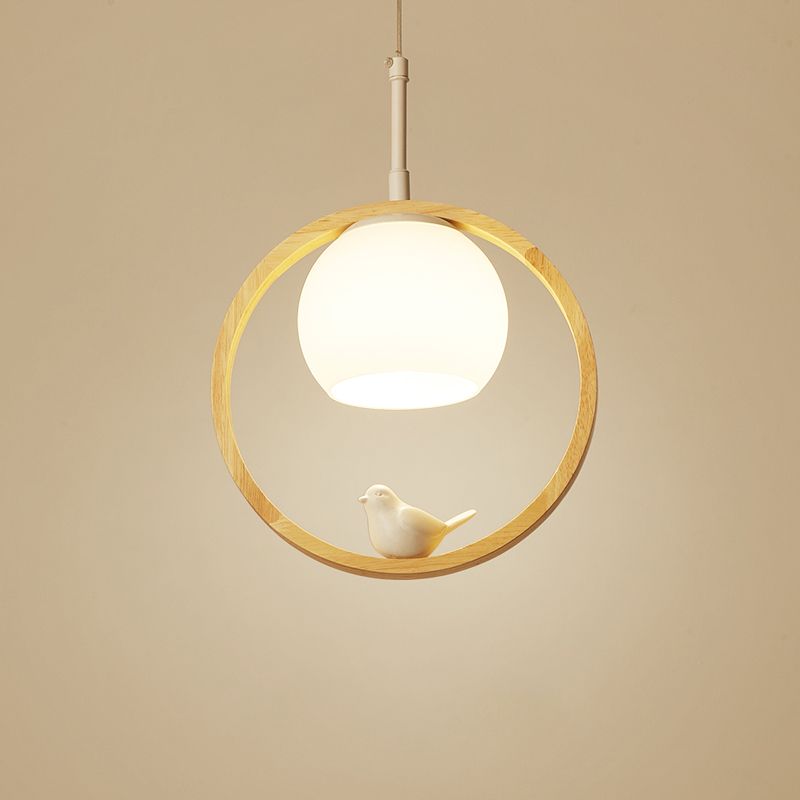 Lampe suspendue au globe en bois dans le pendentif en verre de style artistique moderne pour les espaces intérieurs