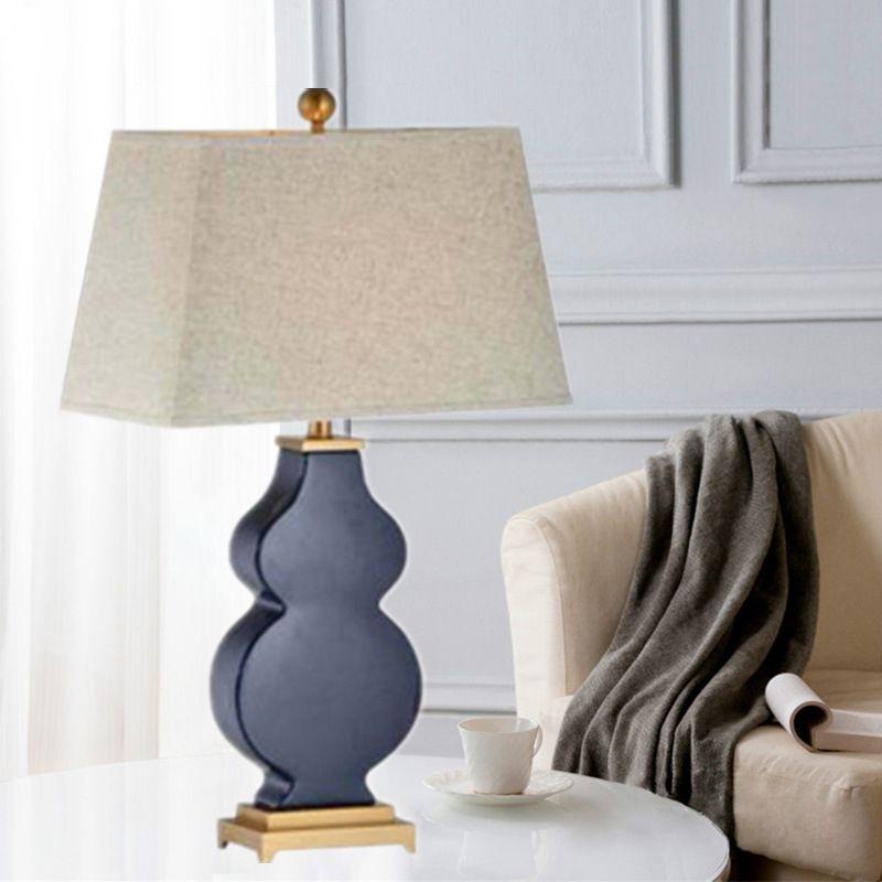 Modernismus Pagode Form Schreibtisch hellstoff 1 Glühbirnen Nachttischlampe in Blau für Schlafzimmer