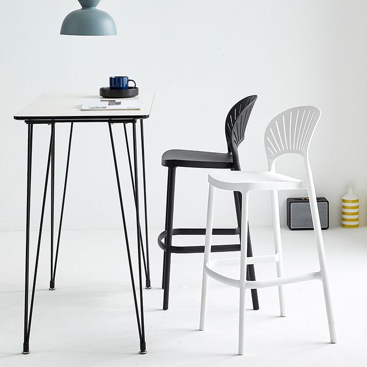 Industrial Armless Low Back Bar Stool Indoor Stackable Plastic Bar Stool