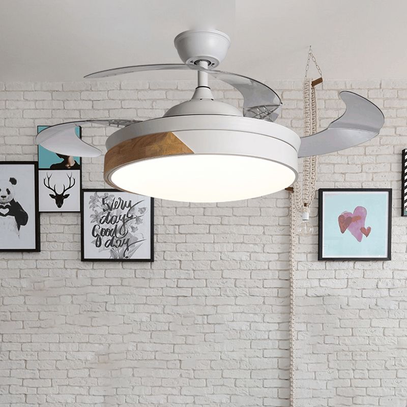 Einfachheit runde Lüfterlampe LED Metal Semi Flush Deckenleuchte in Weiß mit 3 klaren Klingen, 36 "/42" breit