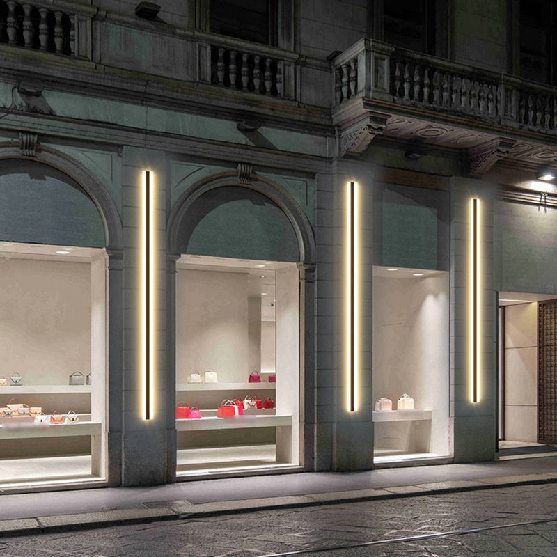 Lineare Form Metallwandbeleuchtung moderner Stil Einmals Wandhalterung in Schwarz