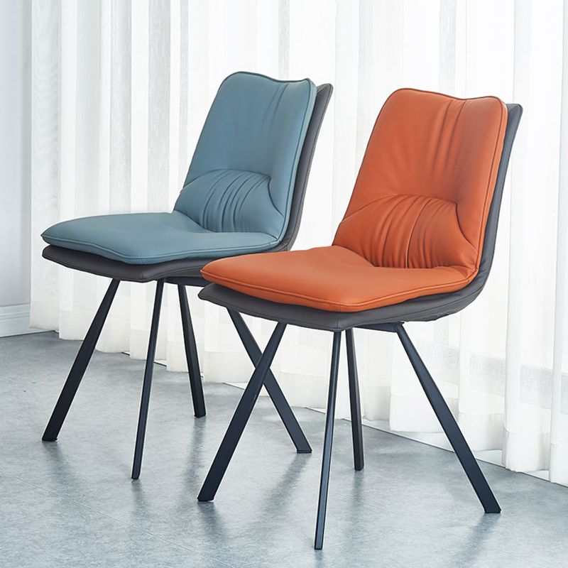 Chaise latérale de restaurant contemporaine en cuir PU, finition mate Parsons, chaise de salle à manger