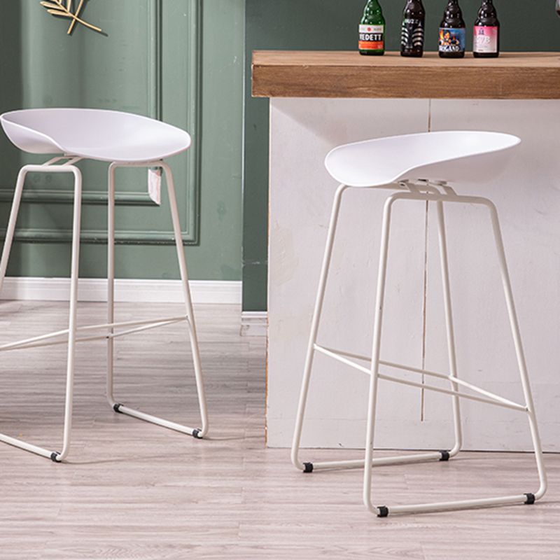 Scandinavian Style Bar-stool with Bucket Seat Counter Stool for Kitchen Bar