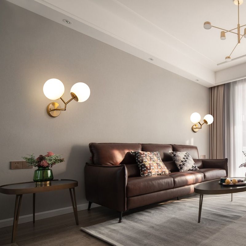 Accesorios de iluminación de pared de bola de vidrio blanco de forma de pared de estilo moderno lámpara montada en la pared