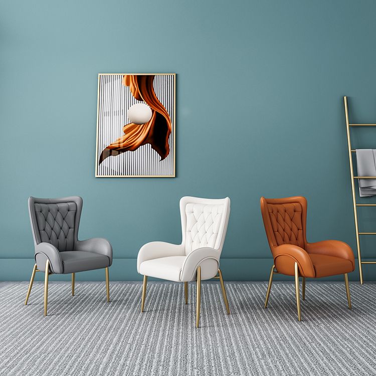Noordse stijl metalen eetkamerstoelen Tufted Parsons armstoel voor restaurant