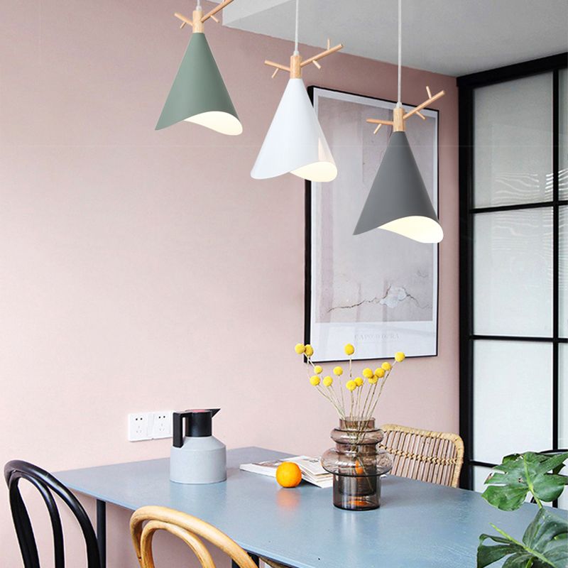 Simplicity Hanging Lamps Metal Pendant Light with Iron Shade for Bedroom