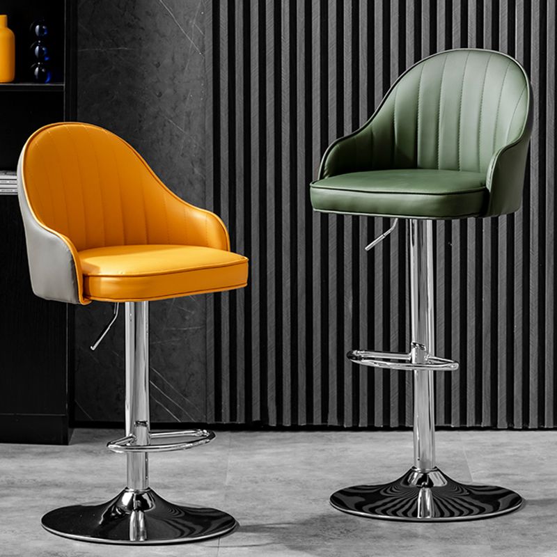 Barhocker im Industriestil, Eisenbeine, Ledersitz für Restaurantbar