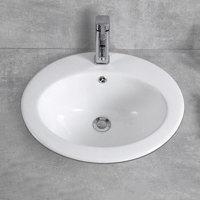 Traditional Wash Stand Oval Shape Porcelain with Pop-Up Drain Vessel Bathroom Sink