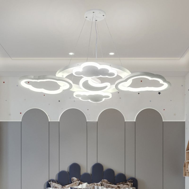 Moon and Cloud Bedroom Chandelier Lampe acrylique LED Cartoon Hanging Light Kit en blanc