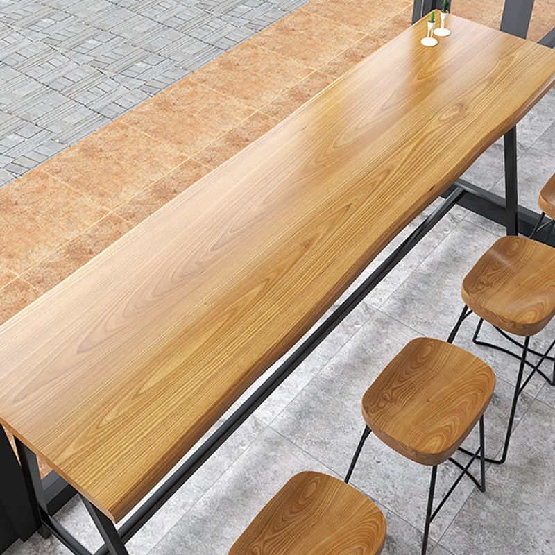 Black Base Pub Table Solid Wood Top Bar-height Table for Patio Use