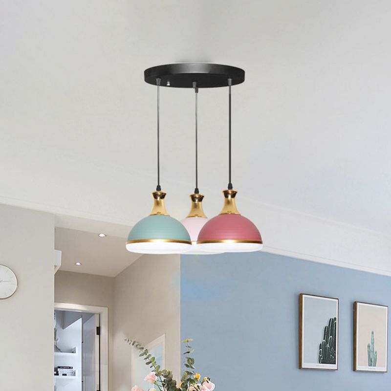 Kit de luz colgante de domo de metal lámpara colgante de clúster de acabado negro de 3 bombas sobre mesa de comedor