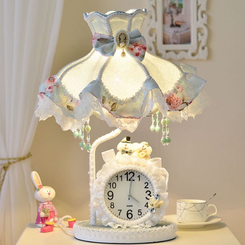 Vestido de princesa Mesa nocturna de tela para niños 1 lámpara de noche de sala de estar de bombilla en Aqua con reloj