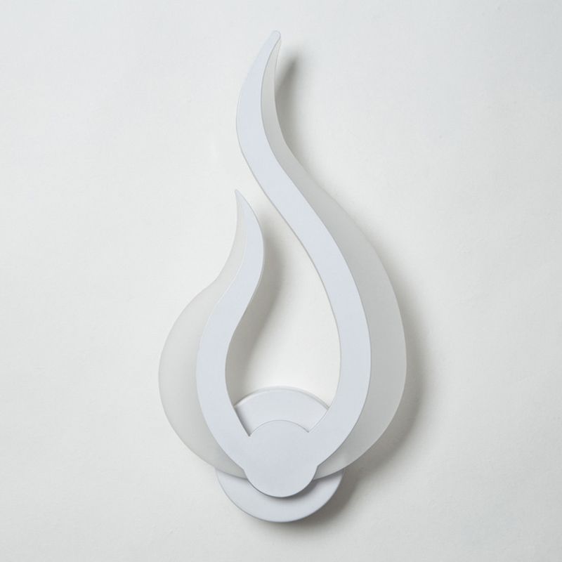 Lamme di fiamma a parete flame sconde acriliche in stile minimalista moderno