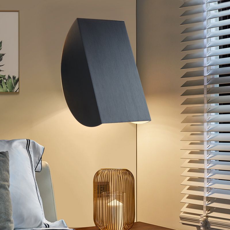 Luz de pared plegada aplique con tono semicírculo de aluminio moderno 1 luz de montaje de pared negro/dorado claro