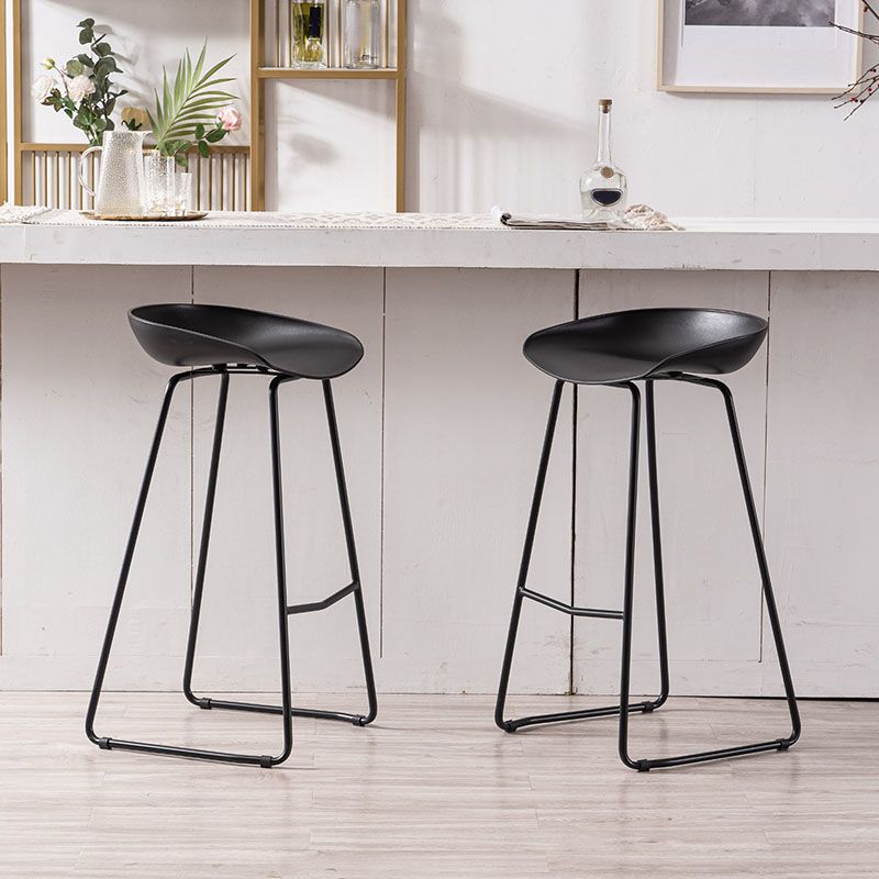 Modern Backrest Counter Stool Iron Cashier Bar Stool with Plastic Seat