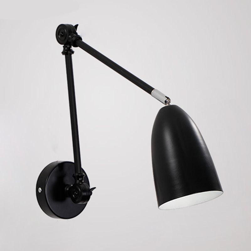 Lampada da parete a forma di cono in metallo, in stile contemporaneo montato da parete