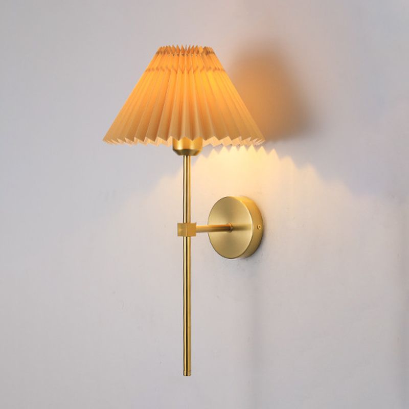 Contemporary Bath Vanity Lighting Fabric Shaded Golden Light for Bathroom