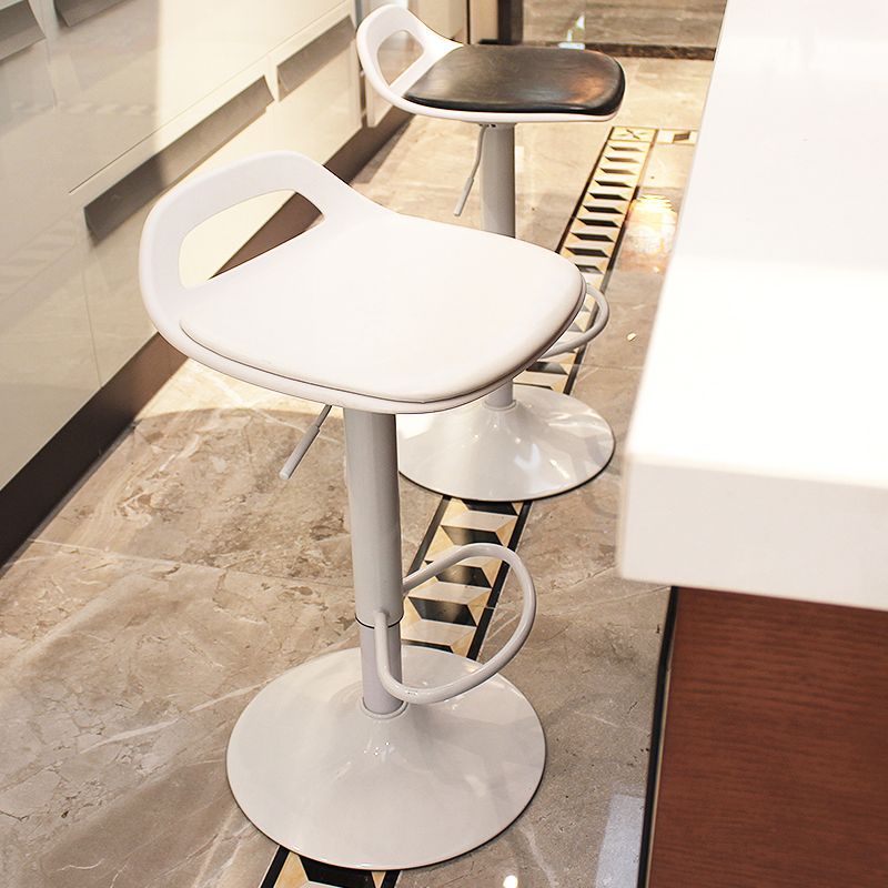 Taburete de bar de cuero moderno para comedor, taburete de bar giratorio con respaldo