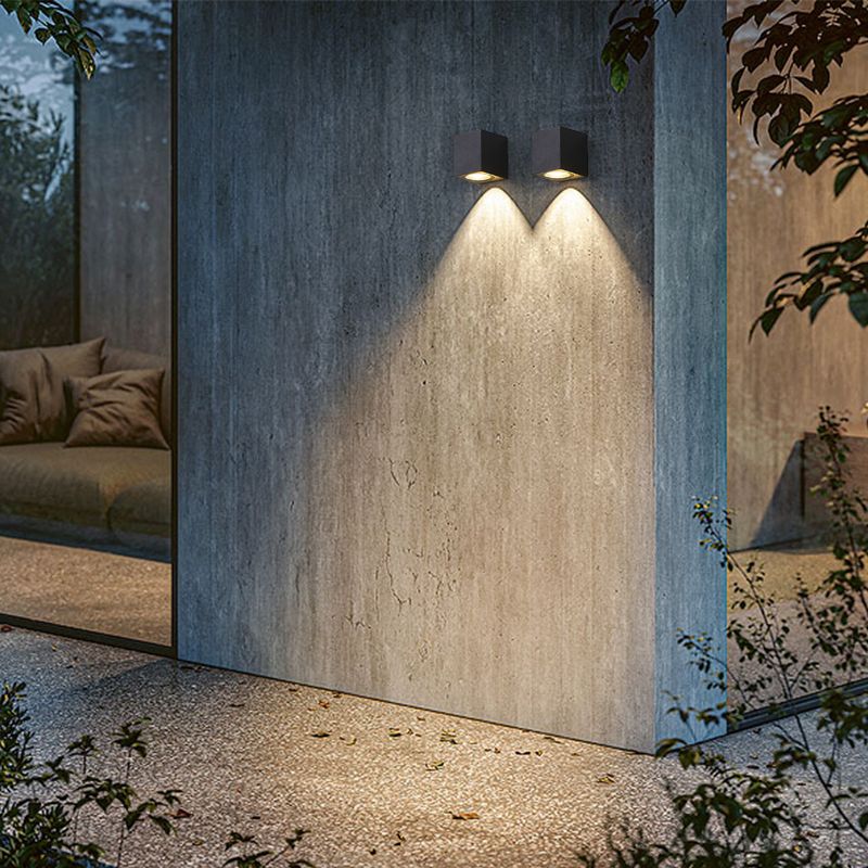 Contemporary Geometric Wall Light Aluminum & Glass Wall Sconce in Black