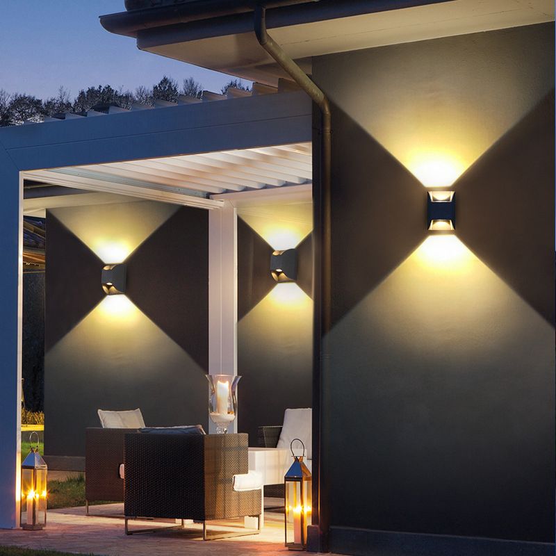Polygon Shape Wall Light Modern Style Metal 2 Lights Sconce in Black