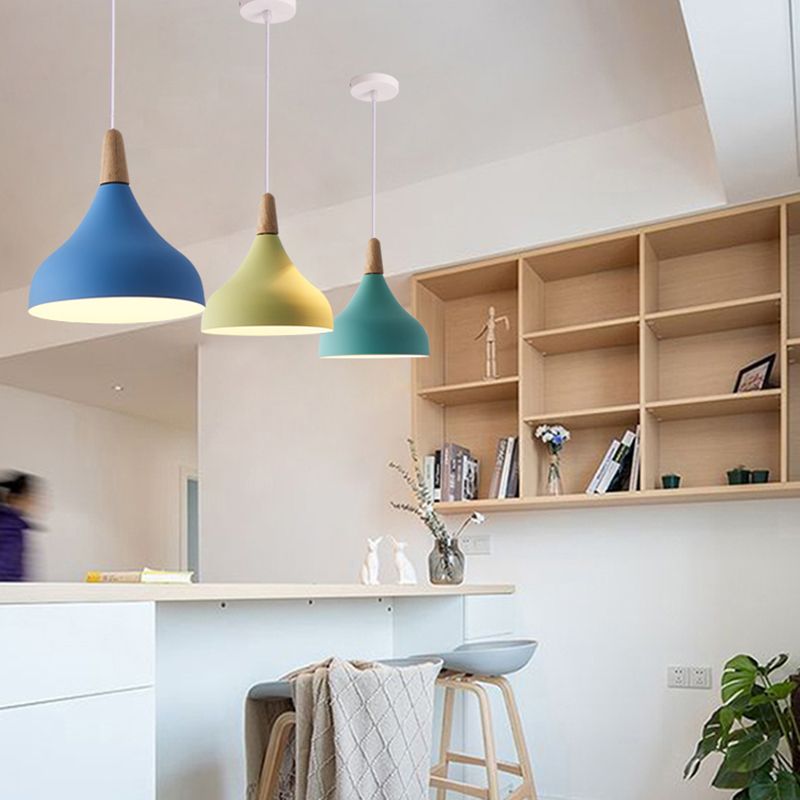 Shade de couverture en métal.