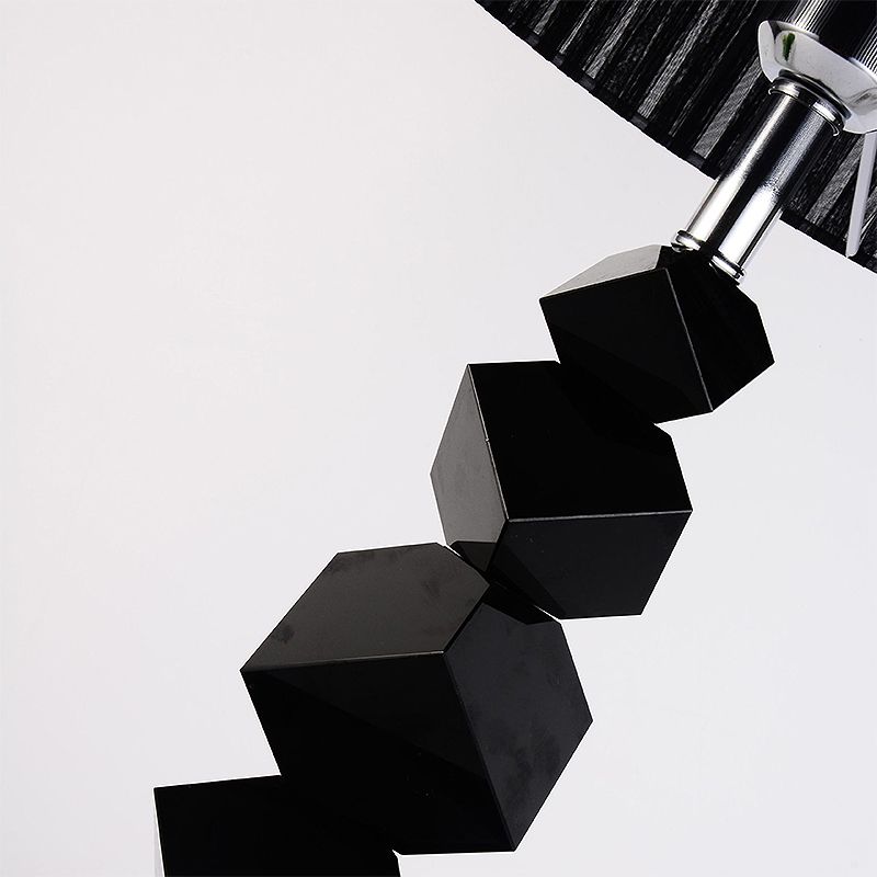 Black Drum Night lampe classique tissu 1 tête de chambre à coucher lumière avec design de rock cristallin