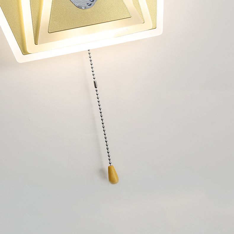 Modern Style Crown Shaped Sconce Light Fixtures Metal 1 Light Wall Mounted Lighting