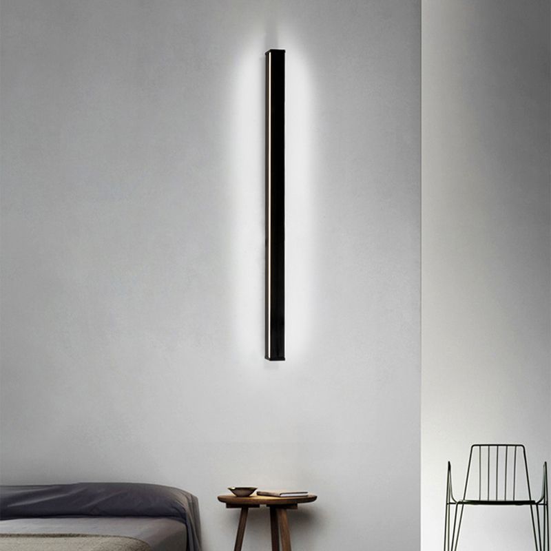 Linear Wall Light Fixture Contemporary Metal 1 Light Wall Sconce in Black