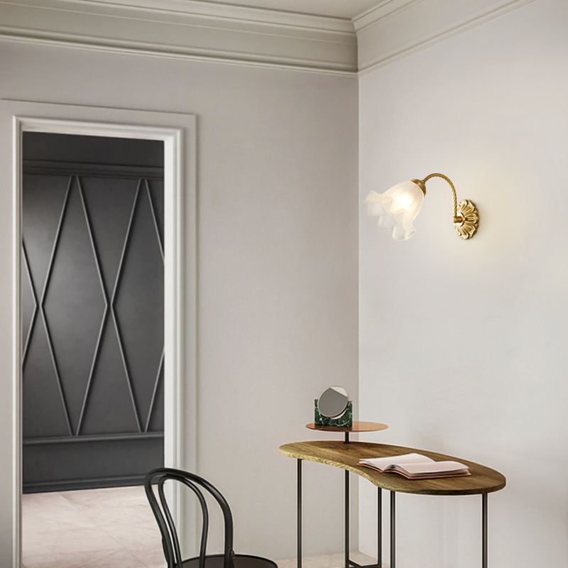 1-Light Wall Lamp Flower Shape Wall Mount Lamp with Glass Shade for Bedroom