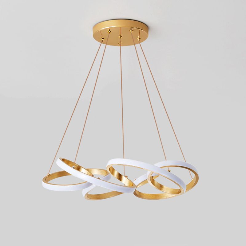 Curve senza soluzione di continuità il lampadario leggero moderno a soffitto acrilico a soffitto in oro