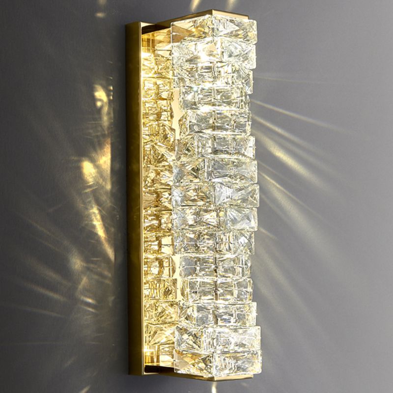 Metal Modern Wall Sconce Geometric Shape Wall Light with Crystal Shade for Study