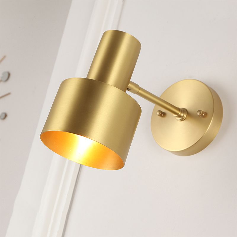 Metal 1-Light Wall Lighting Modern Style Geometric Shape Wall Mounted Light Fixture