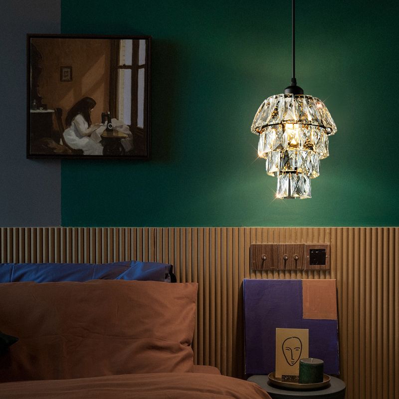 Petite lampe suspendue en cristal élégant