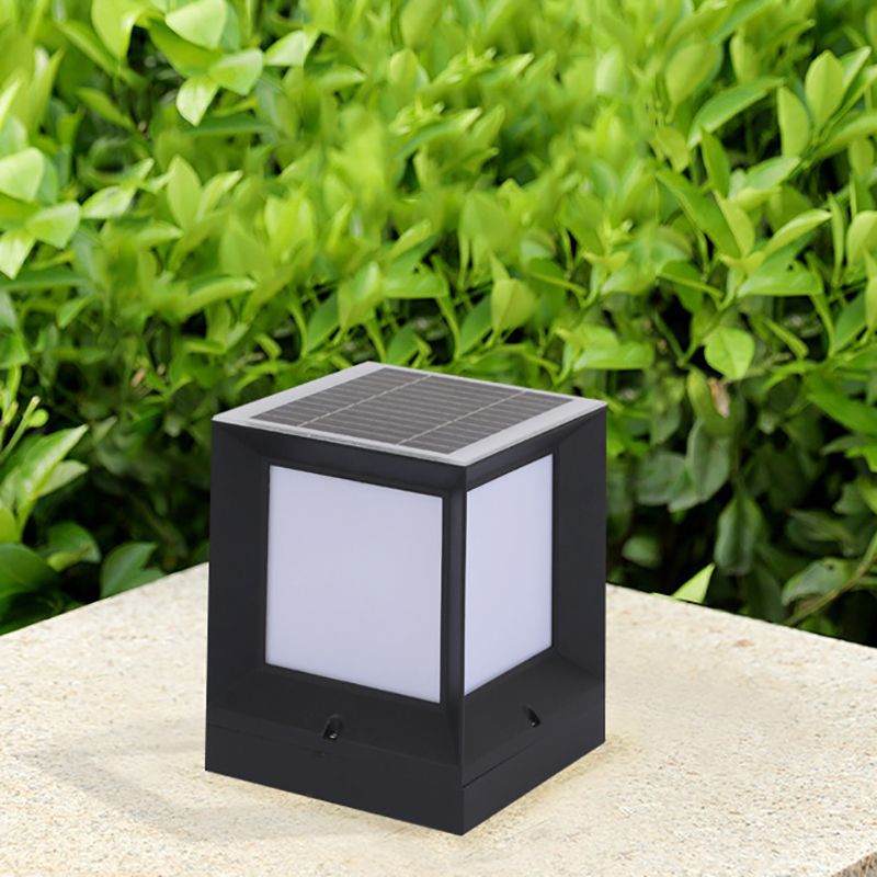 Nordic Style Aluminum Outdoor Light Rectangle Shape Solar Energy Pillar Lamp for Outdoor