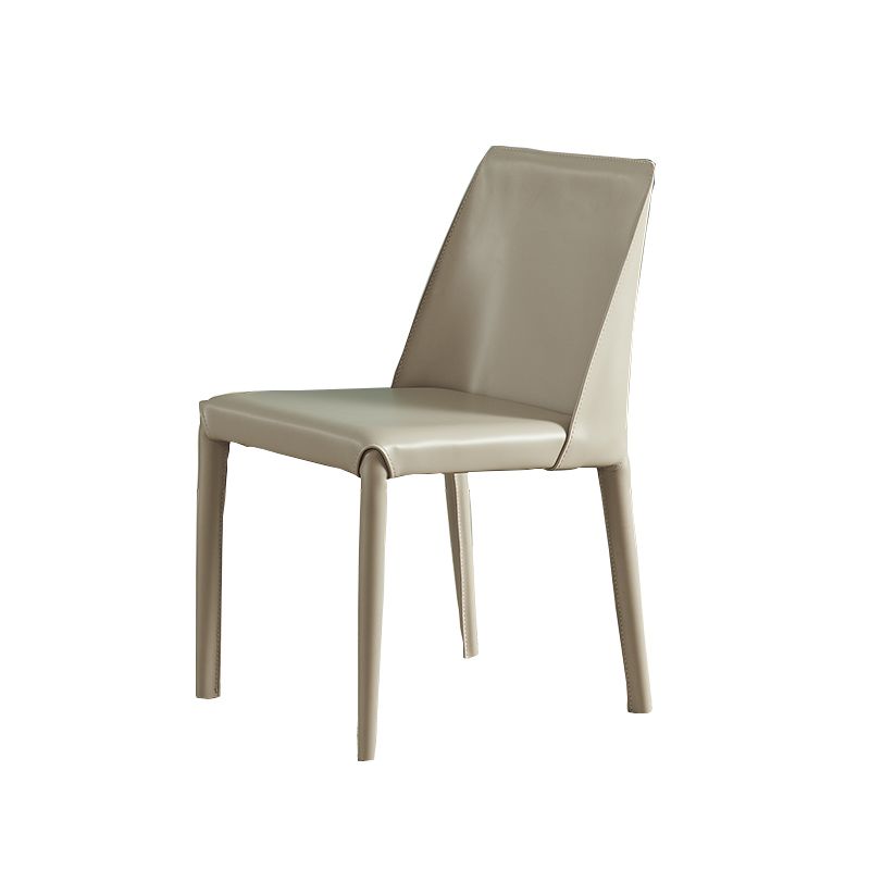 Silla sin brazos de comedor de metal contemporáneo, silla lateral de comedor de cuero para uso en restaurantes