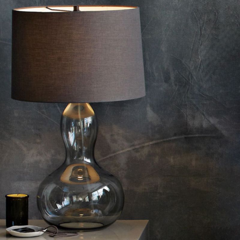 1 tambour de tambour clair table de chevet clair campagne de nuit en tissu marron avec base de gourde en verre fumé