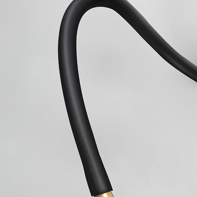 Armed Wall Light Fixture Modern Metal 1 Light Wall Sconce in Gold