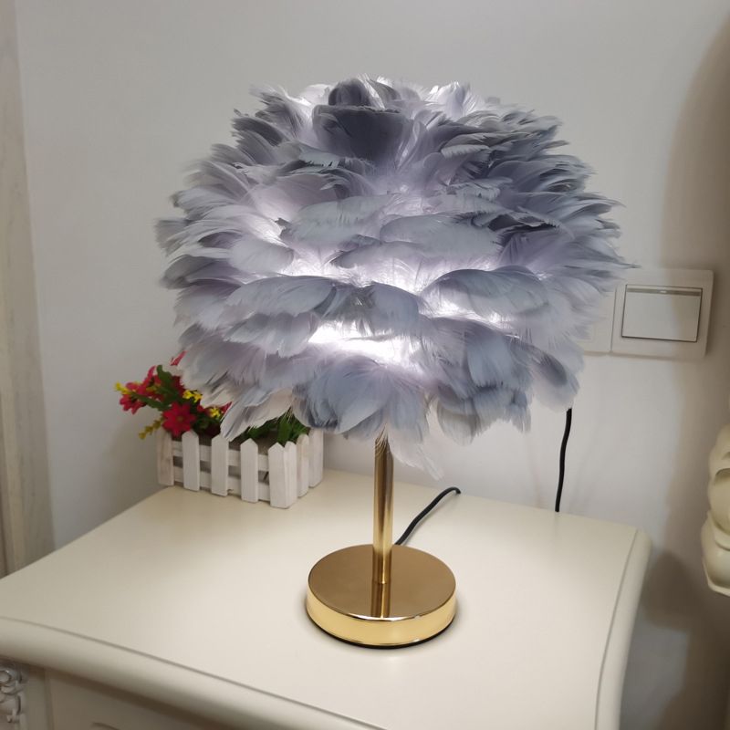 Modern Style Desk Light Colorful Feather Desk Lamp for Bedroom