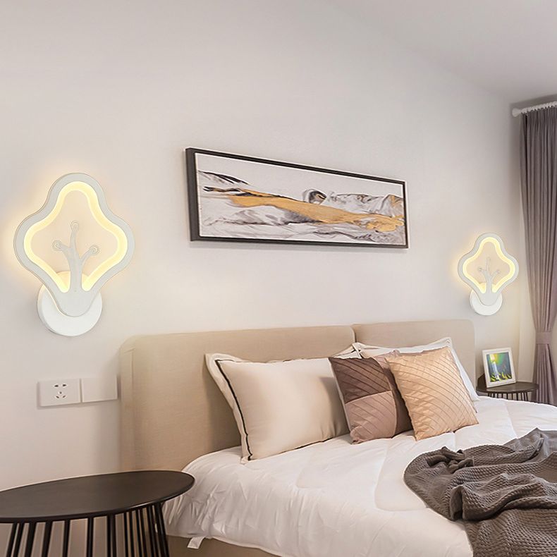 White Simplicity Acrylic LED Wall Lamp Contemporary Style Living Room Hallway Sconce Light