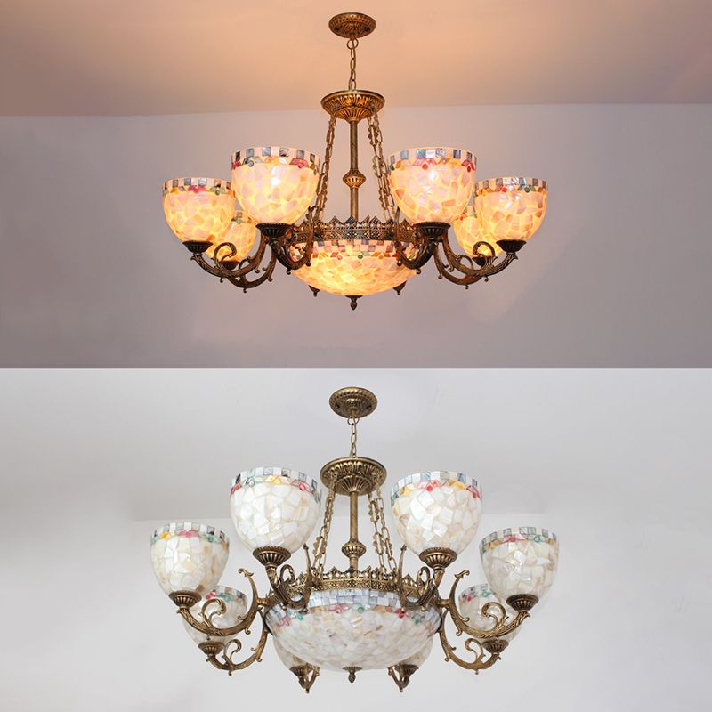 Lustre en bronze en vitrail